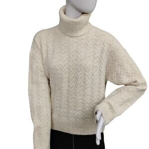 Old Navy Chunky Knit Sweater Size Small Beige Turtleneck Pullover Super Soft